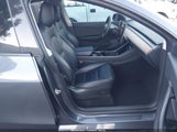 Tesla Model Y Long Range Dual Motor All-Wheel Drive 5YJYGDEE4LF052117 снимка