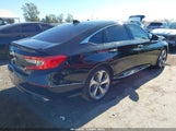 Honda Accord Touring 2.0T 1HGCV2F98JA001846 fotografie