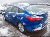 Ford Focus Titanium 1FADP3J21JL325941 fotografie
