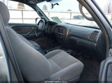 Toyota Tundra Sr5 V8 5TBDT441X5S494321 fotografie