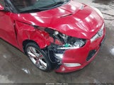 Hyundai Veloster Base W/Red/Black KMHTC6AD2CU053221 снимка