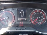 Volkswagen Jetta Gli 2.0T 35Th Anniversary Edition/2.0T Autobahn/2.0T S 3VW5T7BU2KM239195 photo