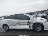 Toyota Prius Four JTDKARFU2H3031670 снимка