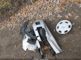 Nissan Versa 1.8S 3N1BC13E58L442884 снимка