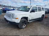 Jeep Patriot Latitude 1C4NJRFB4CD658157 снимка