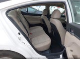 Hyundai Elantra Se 5NPD74LF5LH578137 photo