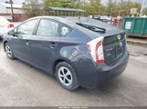 Toyota Prius Two JTDKN3DU1E0377565 снимка