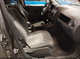 Jeep Patriot Sport 4X4 1C4NJRBB8HD112264 photo