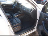 Audi Q5 2.0T Premium WA1LFAFP7EA009053 снимка
