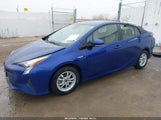 Toyota Prius Two JTDKBRFU1H3055441 снимка