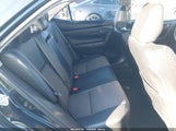 Toyota Corolla Se 5YFBURHE4JP820235 снимка