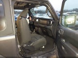 Jeep Wrangler Sport S 4X4 1C4GJXAG4KW599081 fotografie