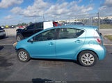 Toyota Prius C Two JTDKDTB35E1060377 снимка