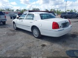 Lincoln Town Car Signature Limited 1LNHM82W95Y615044 fotografie