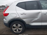 Volvo Xc40 T4 Momentum YV4AC2HK4K2061210 fotografie