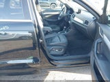 Audi Q3 2.0T Premium Plus WA1EFCFS2GR013542 снимка