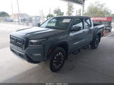 Nissan Frontier Pro-4X 4X4 1N6ED1EK7RN619587 снимка