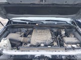 Toyota Tundra Limited 5.7L V8 5TFHY5F1XJX747882 fotografie