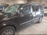 Chrysler Town & Country Touring-L 2C4RC1CG7ER277710 fotografie