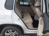 Volkswagen Tiguan 2.0T/2.0T S WVGBV7AX9HK023061 photo