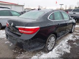 Buick Verano 1G4PP5SK2G4102677 снимка