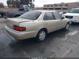 Toyota Camry Le JT2GK12E3S0101407 снимка