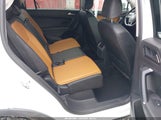 Volkswagen Tiguan 2.0T Se/2.0T Sel 3VV3B7AX2JM182733 fotografie