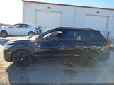 Volkswagen Tiguan 2.0T Se R-Line Black 3VV8B7AX7NM001301 photo