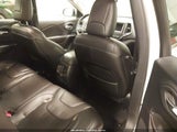 Jeep Cherokee Latitude Plus 4X4 1C4PJMLX4KD304634 снимка