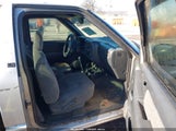 Chevrolet S Truck S10 1GCCS1448TK194697 photo