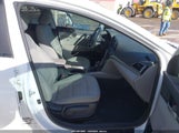 Hyundai Elantra Se 5NPD84LF6HH072076 снимка