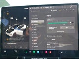 Tesla Model Y Long Range Dual Motor All-Wheel Drive 7SAYGDED0TA452117 fotografie