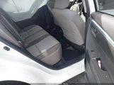 Toyota Corolla Le 2T1BURHE9HC914430 снимка