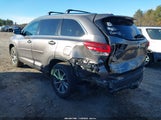Toyota Highlander Xle 5TDJZRFH1JS902988 снимка