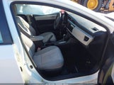 Toyota Corolla Le 2T1BURHE1FC273626 fotografie