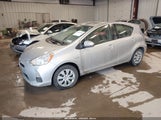 Toyota Prius C Two JTDKDTB37E1570181 снимка