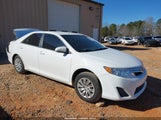Toyota Camry Le 4T4BF1FK8DR280532 снимка