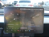 Tesla Model 3 Rear-Wheel Drive 5YJ3E1EA2PF687564 снимка