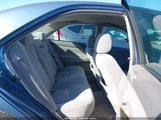 Toyota Camry Le 4T1BE32KX4U877017 снимка