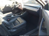 Tesla Model Y Long Range Dual Motor All-Wheel Drive 5YJYGDEE6MF076775 photo