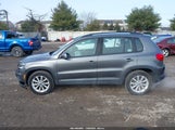 Volkswagen Tiguan Limited 2.0T WVGBV7AXXJK004430 снимка