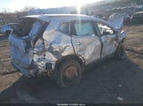 Nissan Rogue S KNMAT2MV4FP523485 снимка