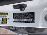 Toyota Corolla Se Special Edition 5YFBURHE3HP640660 снимка