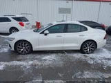 Volvo S60 T5 Momentum 7JR102FK8LG047931 fotografie