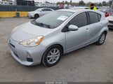 Toyota Prius C Three JTDKDTB30C1010452 снимка
