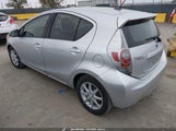 Toyota Prius C Three JTDKDTB30C1010452 снимка
