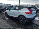 Volvo Xc40 T5 R-Design YV4162UM6M2488101 photo