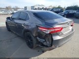 Toyota Camry Le 4T1B11HK9JU676597 photo