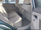 Toyota Camry Le 4T4BF3EK2AR021950 снимка