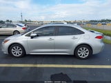 Toyota Corolla Le JTDEPRAE9LJ058915 снимка
